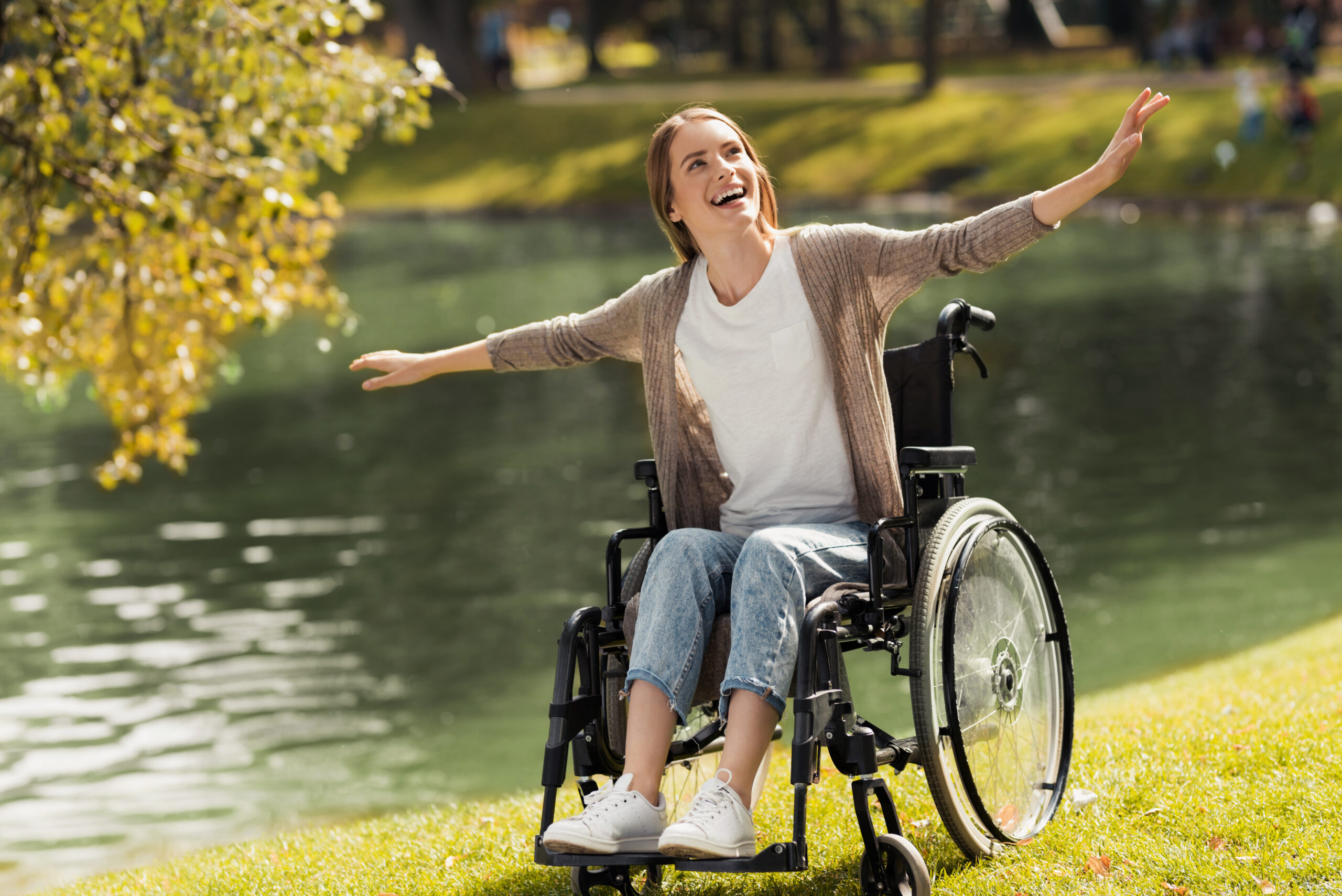 Komisja Europejska rozpoczęła pierwszą procedurę legislacyjną dotyczącą osób z niepełnosprawnościami. 6 września 2023 r. zaproponowała wprowadzenie Europejskiej Karty Niepełnosprawności oraz ulepszenie obecnej Europejskiej Karty Parkingowej dla osób z niepełnosprawnościami.